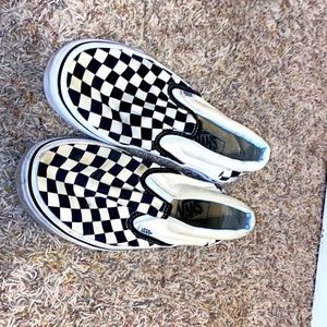 Black checkered vans size 6.5